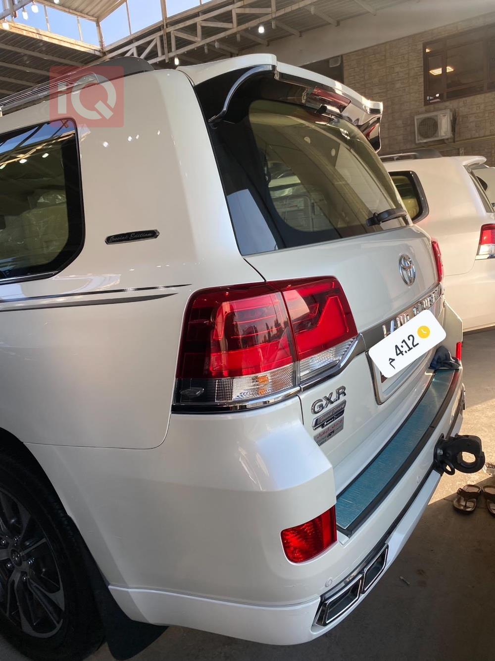 Toyota Land Cruiser